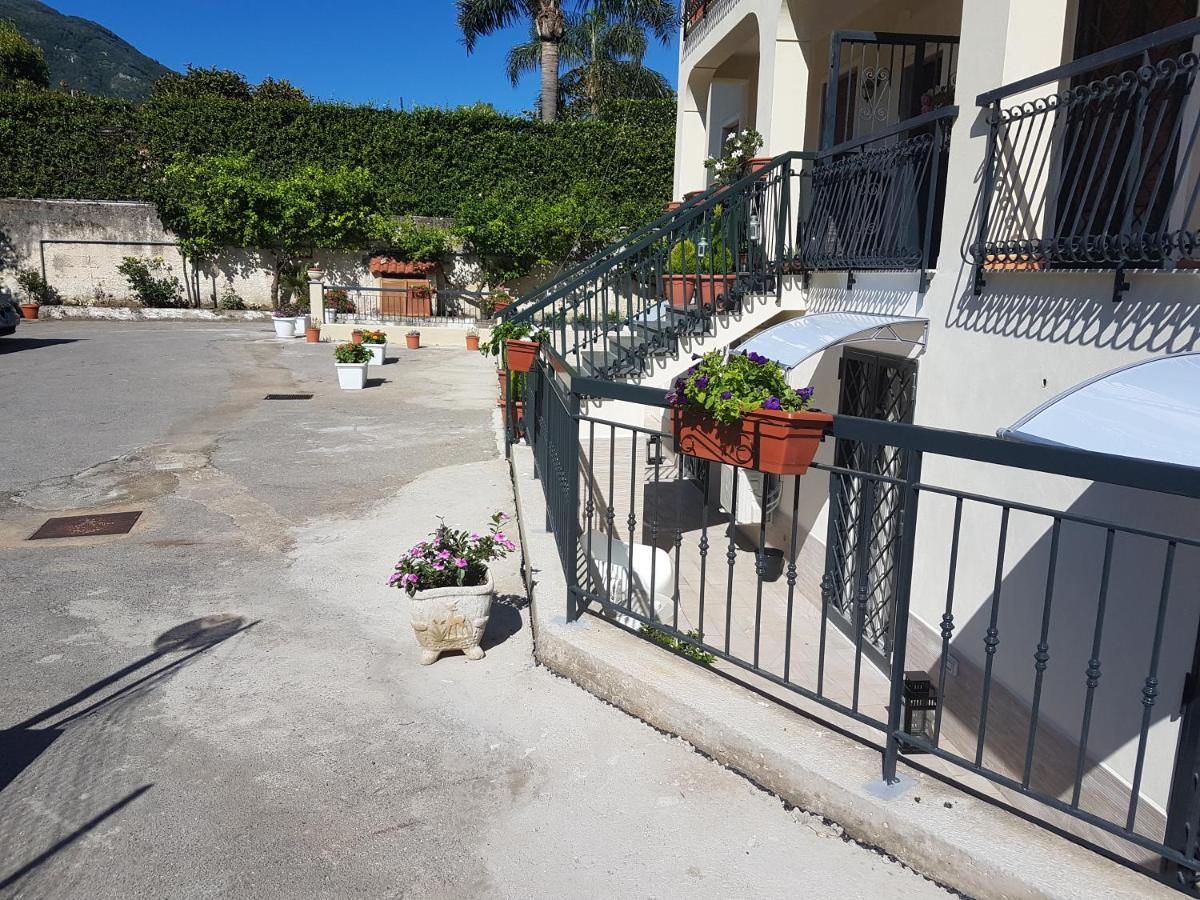 Mareluna B&B Кастеламаре ди Стабия Екстериор снимка