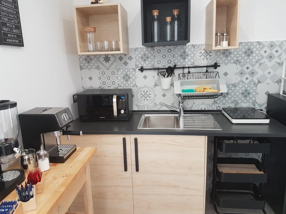 Mareluna B&B Кастеламаре ди Стабия Екстериор снимка